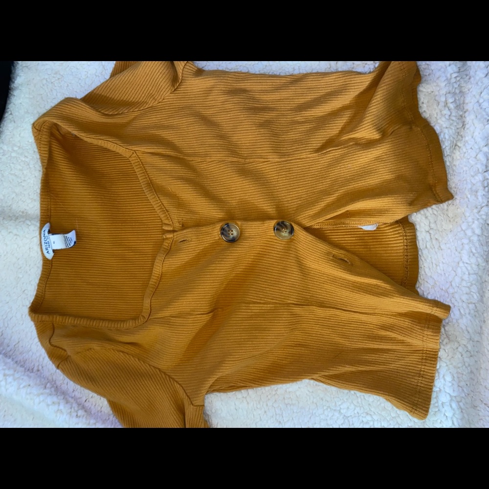 Arizona jeans yellow crop top